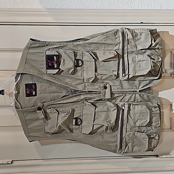 Eagle Claw fishing vest size L - Picture 1 of 6
